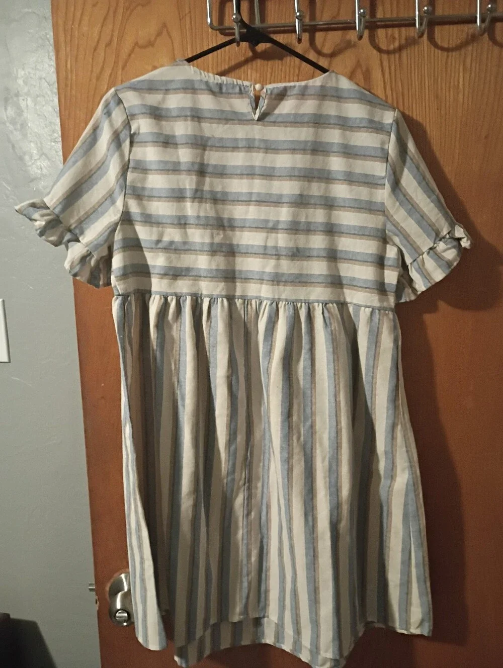SHEIN Blue and Cream Striped Ruffle-Sleeve Kids Dress